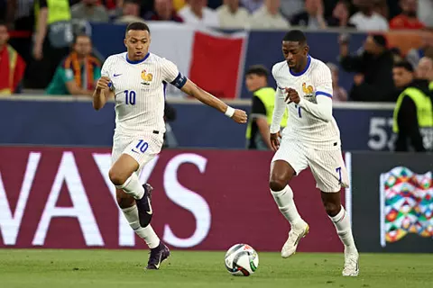 مبابي: ديمبيلي يستحق الكرة الذهبية.. ويامال رائع لكنه برشلوني